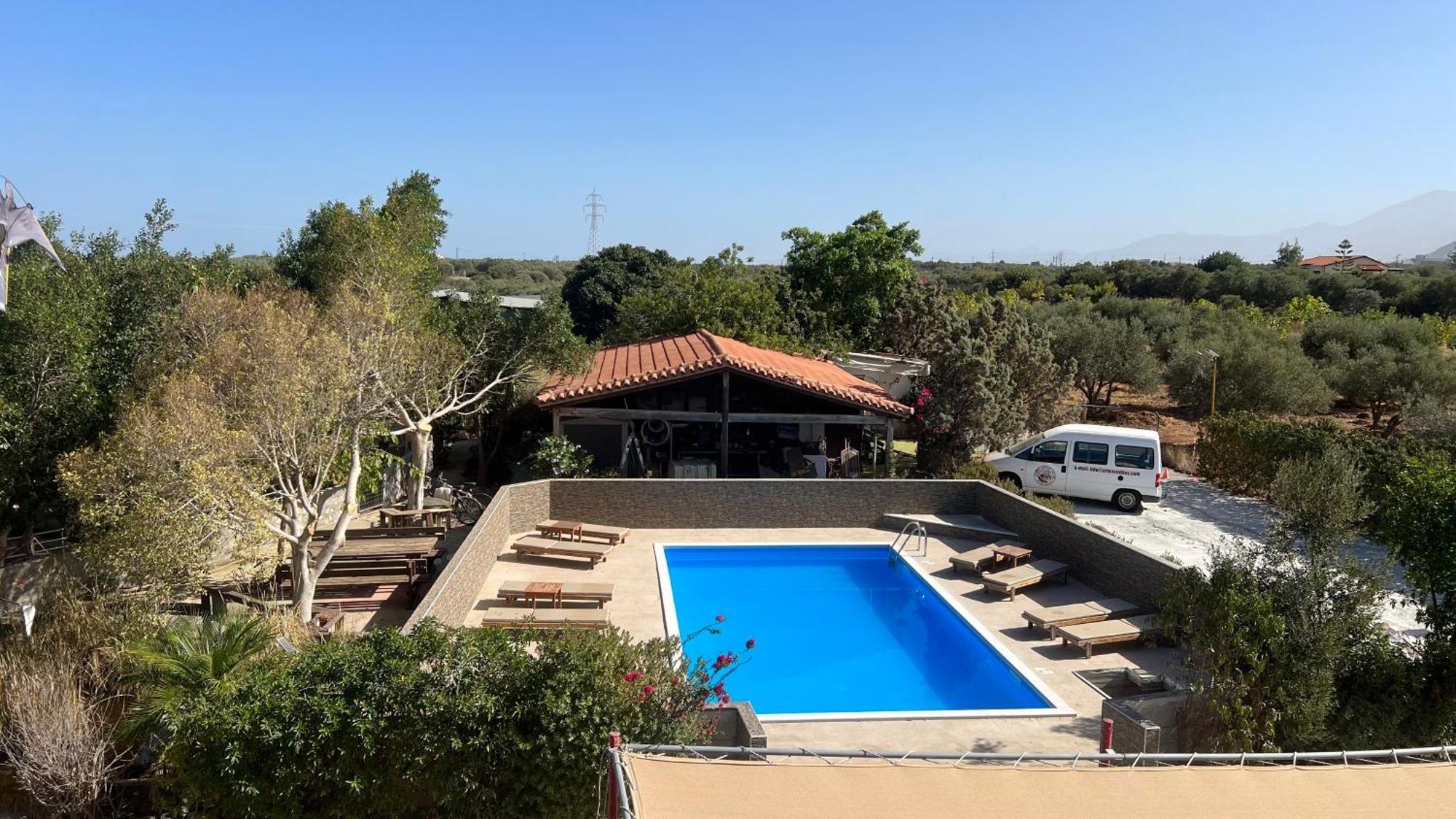 Arion Stables & Apartments Hersonissos  Eksteriør billede