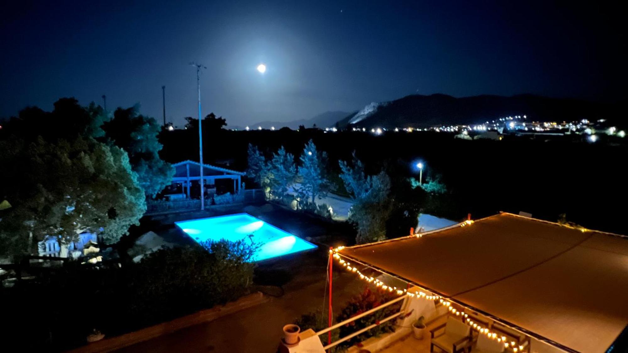 Arion Stables & Apartments Hersonissos  Eksteriør billede