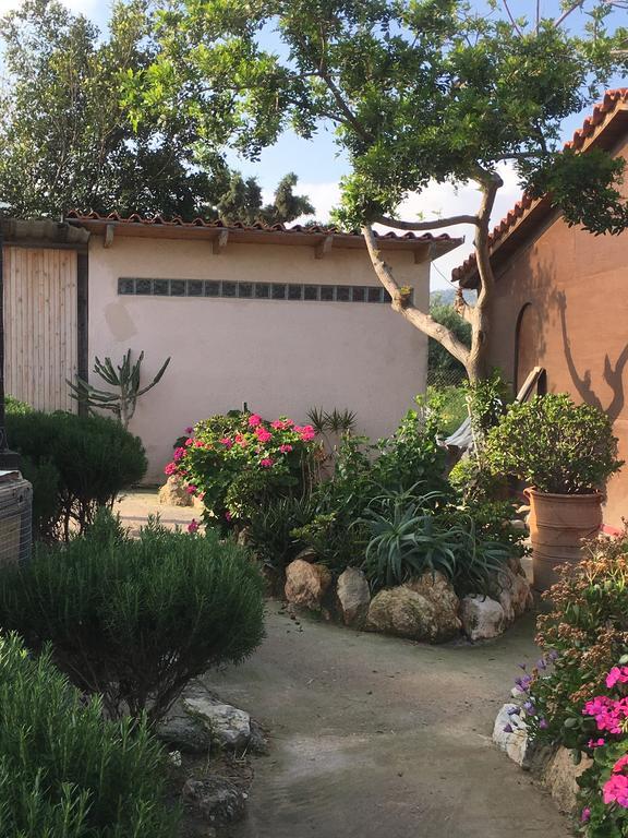 Arion Stables & Apartments Hersonissos  Eksteriør billede